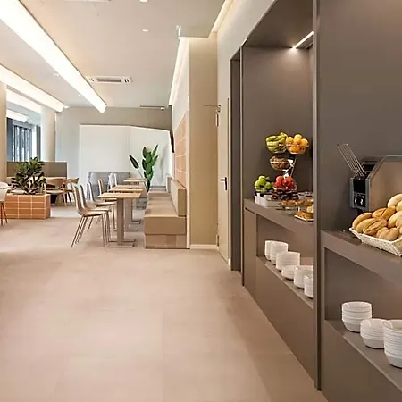 Lisboa Hotel 3*